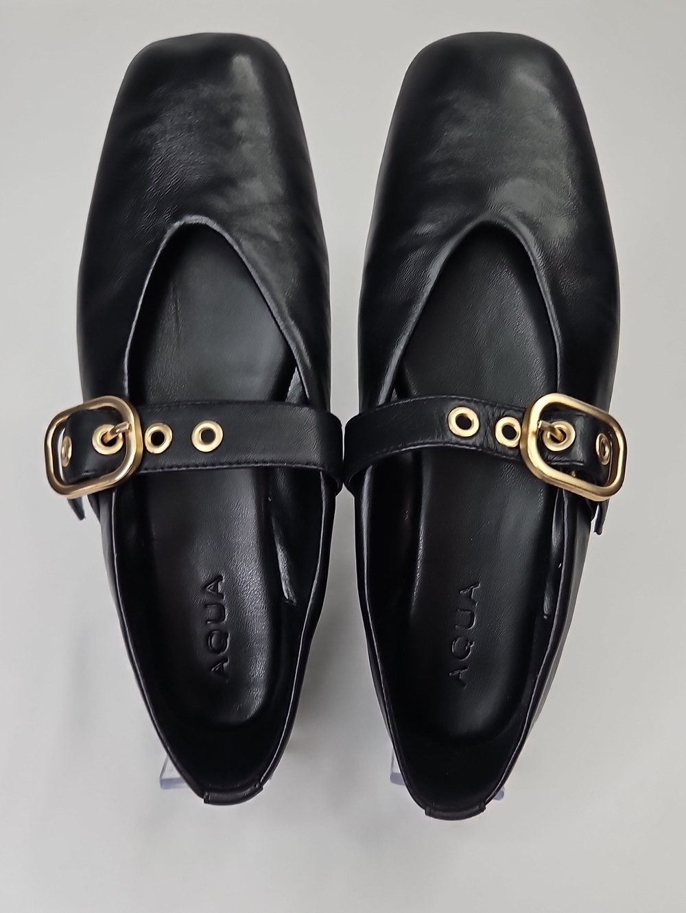 Aqua Stella Black Leather Mary Jane Flats with Gold Buckles Size 7.5